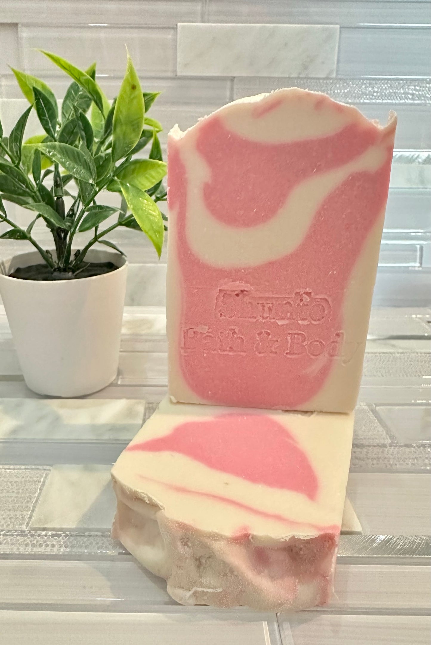 Lavender Bar Soap with Coconut Milk, Kaolin Clay Clay, and Hemp Oil